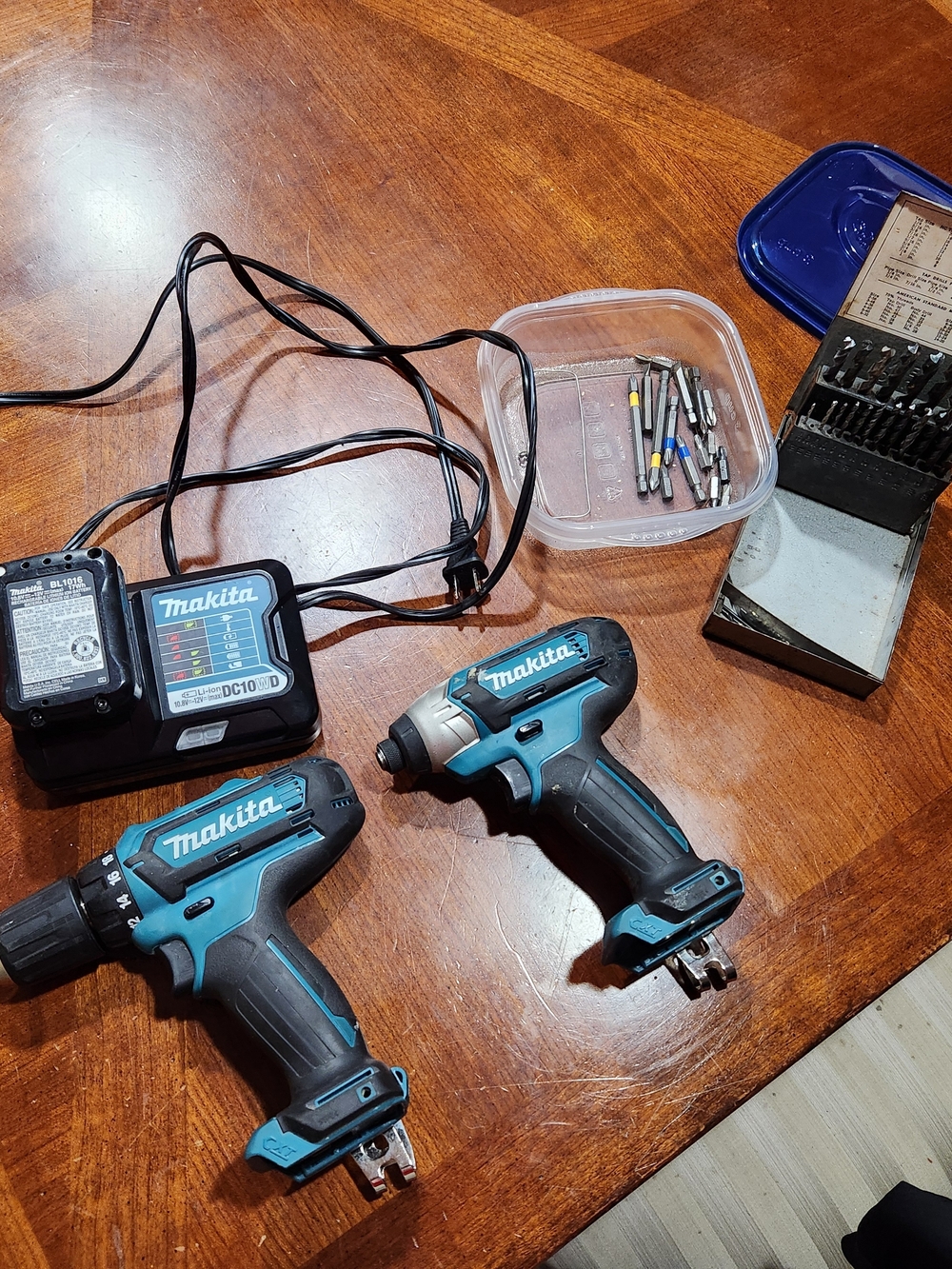 Makita Teal Cordless Drill and Impact Driver Set - Teal/Black Works Great!